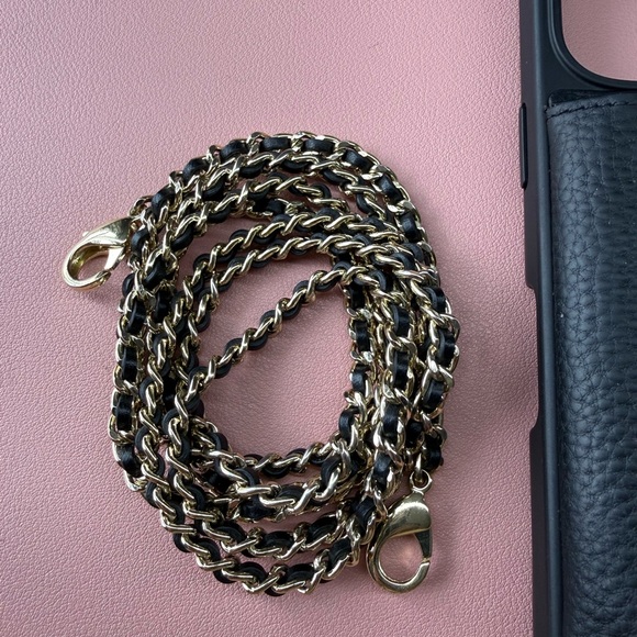 Bandolier Black Leather Phone/Wallet Case with Gold Chain - IPhone 16 Pro - Picture 4 of 8